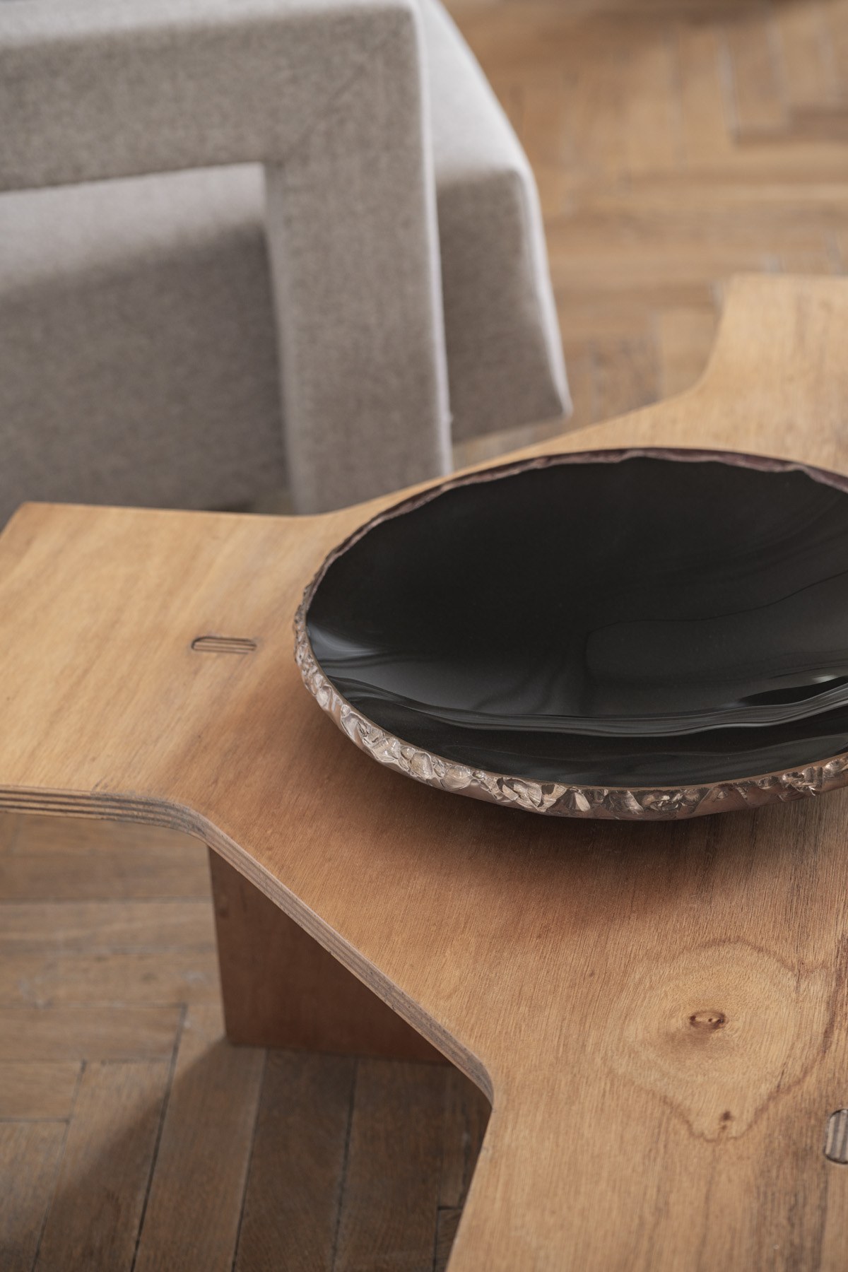 Centro raso preto topo bronze